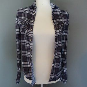 American Eagle Outfitters Flannel Longsleeve Shirt